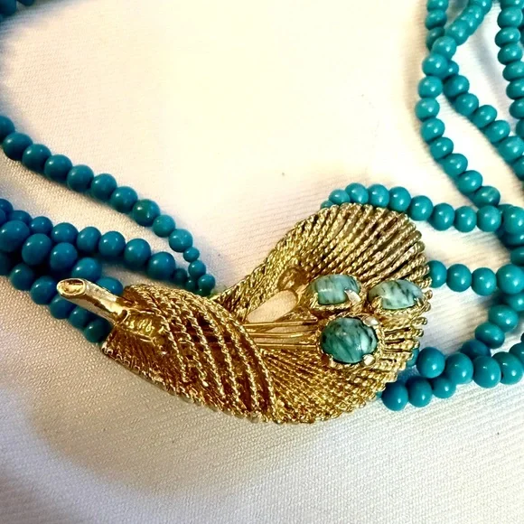 Elegant Gold and Turquoise Beaded Necklace - Picture 2 of 6